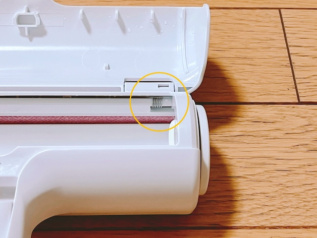 【PACPAK ぱくぱくローラー】本体の中に金具部分が一部あるので、水洗いした後は全体的にタオルドライをすると早く乾かすことができて、サビなども防ぐことができそうです