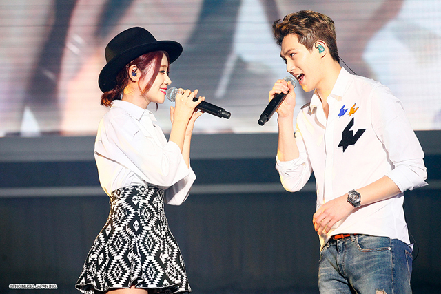 ユナ(AOA)&イ・ジョンヒョン(CNBLUE) 「FNC KINGDOM」東京公演