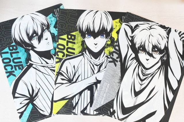 【「ファミマで熱狂！6月はブルーロックで盛り上がれ！」キャンペーン】「A4クリアファイル」線画デザインの方は、それぞれのキャラ推しにはたまらないインパクトあるデザイン