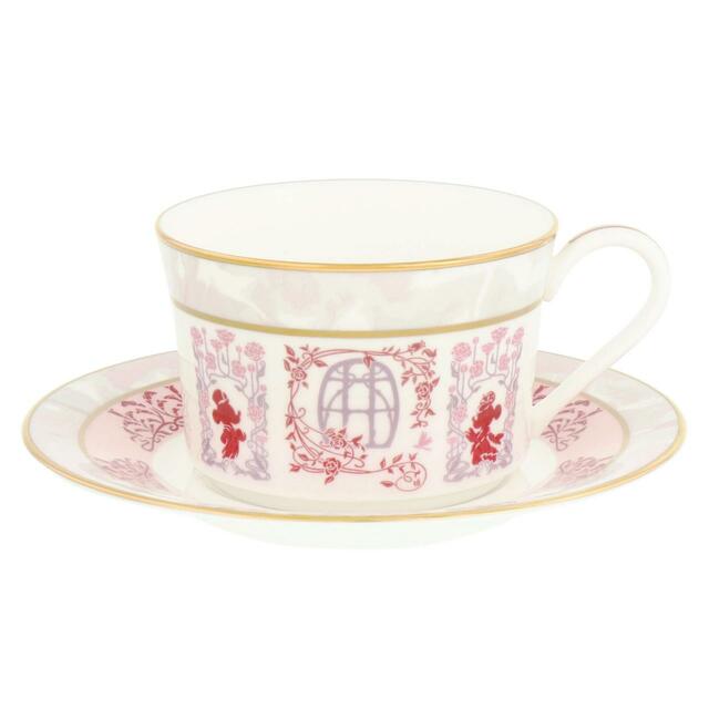 カップ&ソーサー 9,000円｜「東京ディズニーシー・ファンタジースプリングスホテル」をテーマにしたグッズ｜販売店舗：東京ディズニーシー「エンポーリオ」｜発売日：2024年5月28日（火）