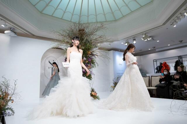 「ST」新作ウェディングドレス