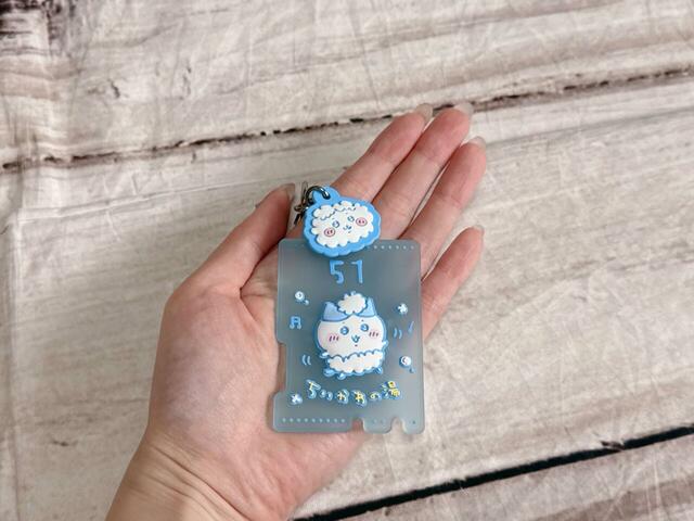 手のひらに収まる大きさ。ボリューム感があり、アクセントになります