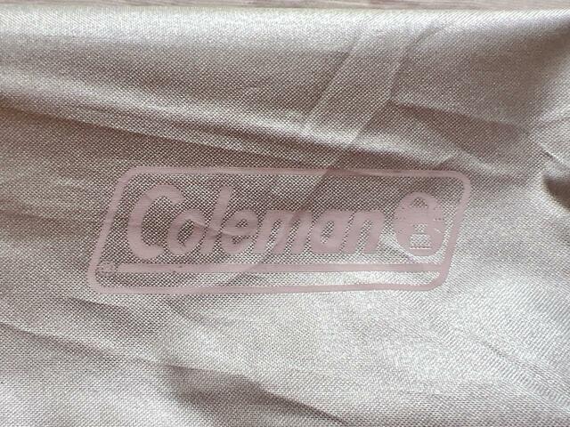 傘袋にもコールマンのピンクロゴ入り♪