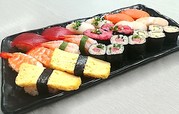 「限定握り寿司盛り合わせ」