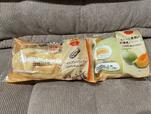 【ファミリーマート もちっと食感の北海道メロンパンと、ホイップメロンパン】2種類売っていました!