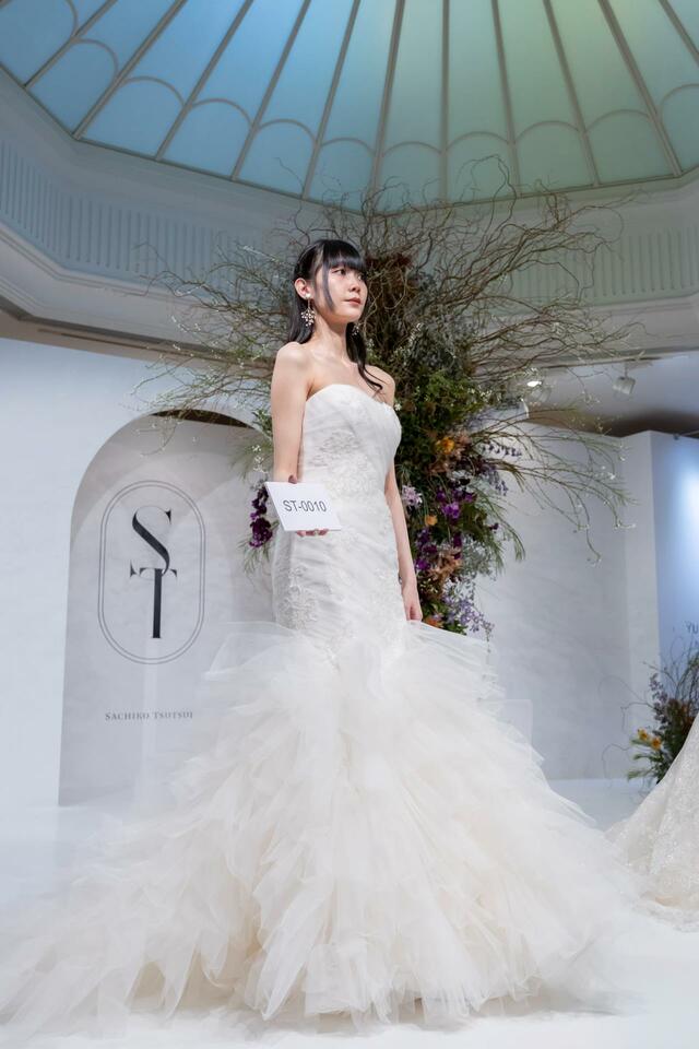 「ST」新作ウェディングドレス