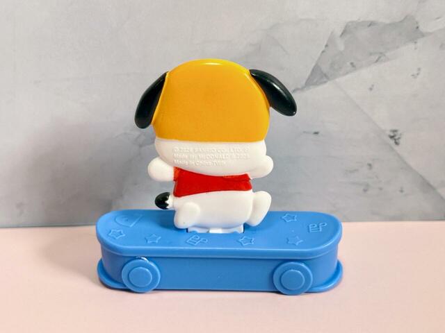 後ろ姿も抜かりなく可愛いいです♪