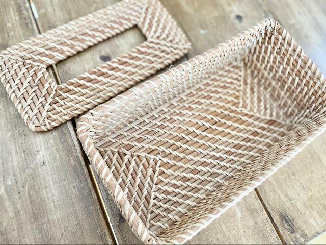 【無印良品　ラタンティシューボックス】ティッシュの入れ替えがとても簡単！