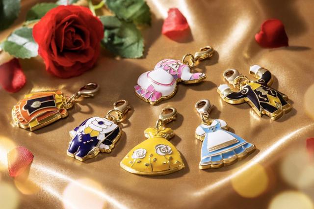 衣装チャーム 1個750円※ランダム封入|サイズ:チャーム本体HH260㎜(パッケージサイズ:W80㎜×H120㎜)|劇団四季 ディズニーミュージカル『美女と野獣』東京ディズニーリゾート内舞浜アンフィシアター公演オリジナルグッズ