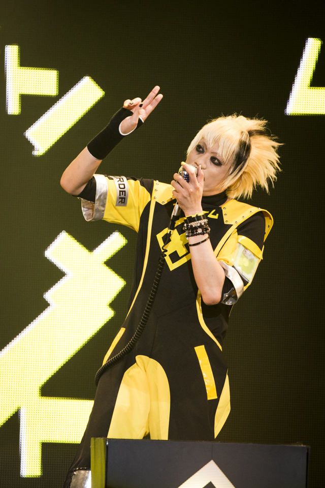 メトロノーム　シャラク／撮影・Hidemi Otsuka