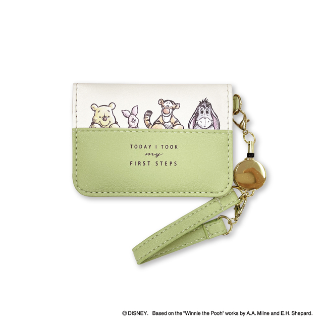 オープンパスケース ひょっこり くまのプーさん 2,310円(税込)