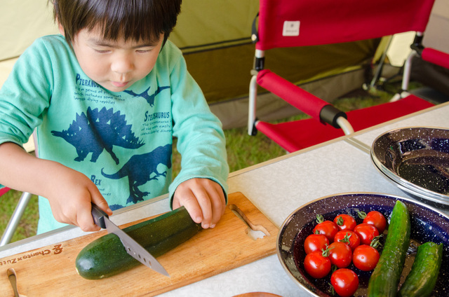 2ルームシェルター内でお手伝い!