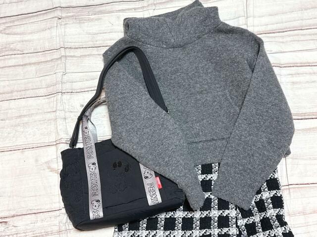 モノトーンコーデに合わせてみました。かわいい!