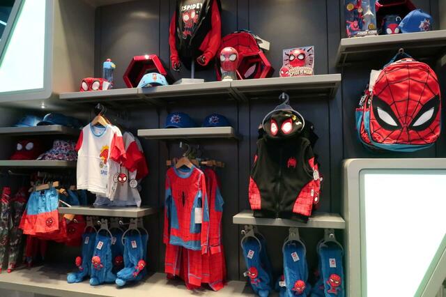 香港ディズニーランドグッズ スパイダーマンのグッズ