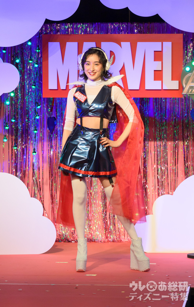 ソーをイメージしたファッションの入矢麻衣さん|アベンジャーズ girls ハロウィーンパーティ