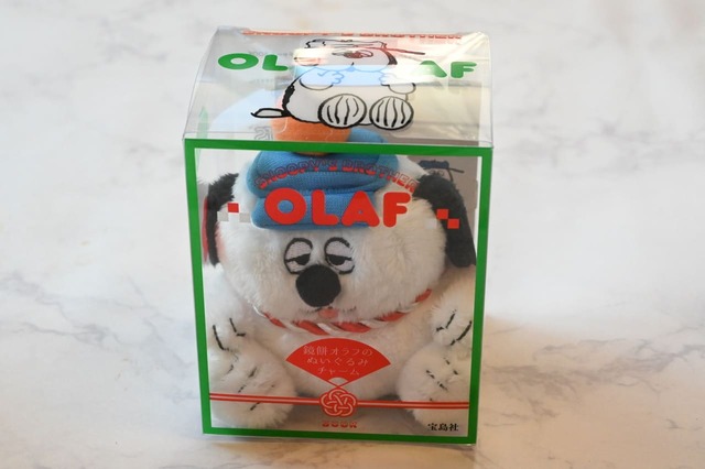 【『SNOOPY'S BROTHER OLAF 鏡餅オラフのぬいぐるみチャーム BOOK』（宝島社）】価格：3,410円（税込み）サイズ（約）：全長11.5cm