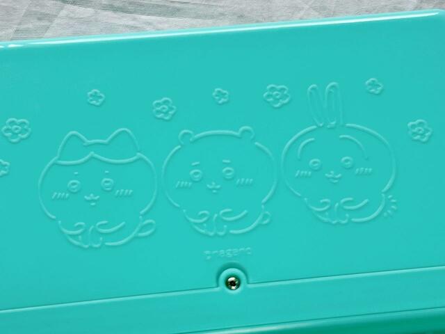 お座りしているちいかわたちがキュート！