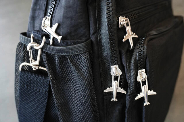 飛行機のファスナートップがかわいい