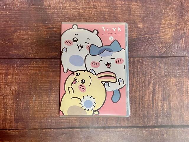 【ちいかわ 豪華版1 フロッキーフィギュア6体セット付き】アニメ描き下ろしジャケット！