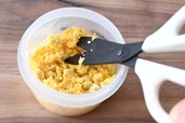 【つくりおき食堂「5分で完成するそぼろ弁当」】ポロッポロの卵にしたい場合はキッチンバサミ活用でも◎
