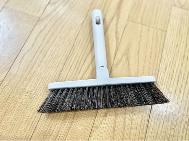 【無印良品　掃除用品システム　ほうき】小学校で使用していたほうきを思わせる