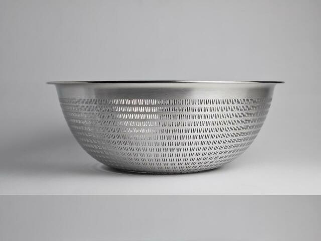 「TKG18-8ステンレス スリットボール」＜期間：1,570円〜6,330円＞【ありそうでなかった“ザル”が完成！洗浄も水切りもストレスフリーな「TKG 18-8ステンレス スリットボール」登場！】