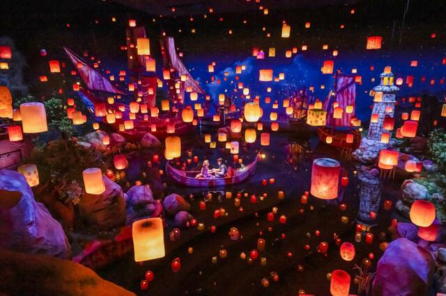 東京ディズニーシー「ファンタジースプリングス」内「ラプンツェルのランタンフェスティバル」
