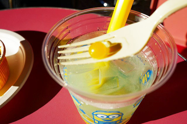 USJスイーツ／ピンクハウス　ミニオン・スプラッシュ！レモンソーダ 500円