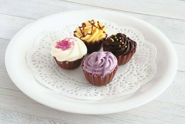 【カルディ】「ラ・フロンティエール カップケーキチョコレート 70g」カップケーキチョコレートの1個の大きさは3cmほどです