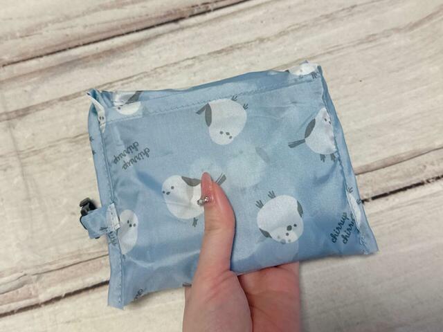 内側のポケットにコンパクトにまとめることができます！