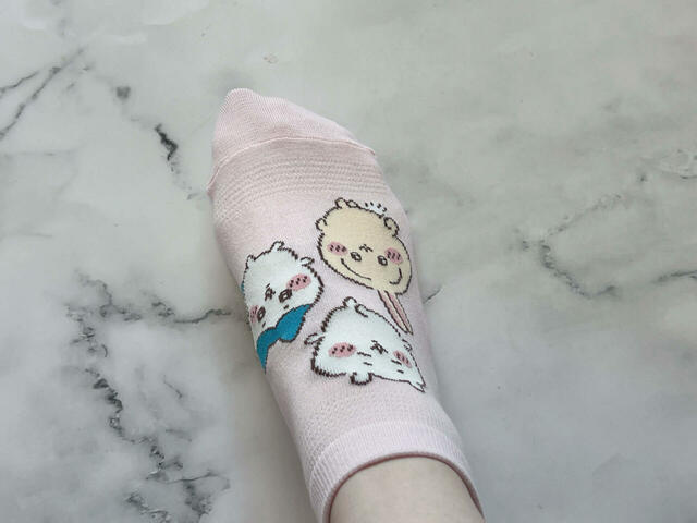 ちょうどくるぶしが隠れる丈です