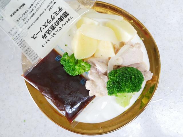 無印良品『フライパンで作るミールキット』鶏肉の煮込みデミグラスソース