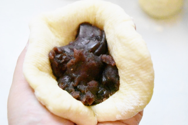 あまり詰め過ぎるとパンクするので注意。