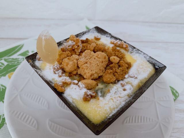 【シャトレーゼ ゴルゴンゾーラのチーズケーキ】通好みの青かびチーズがクセになる！