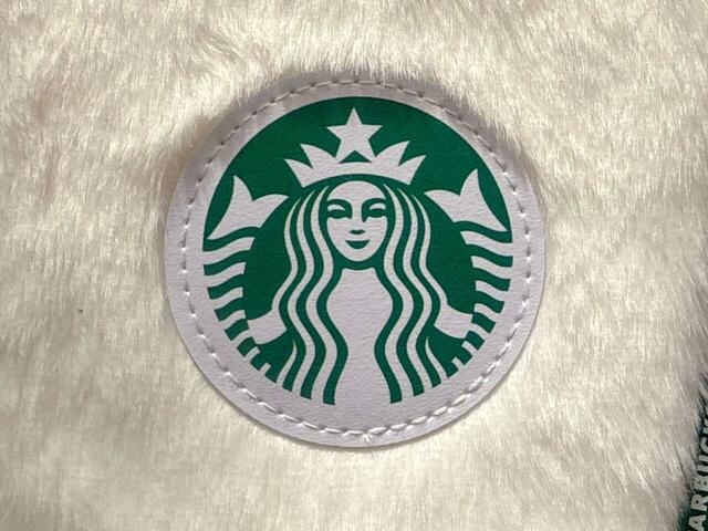 中央にはスタバのシンボルであるサイレンロゴのワッペン付き!