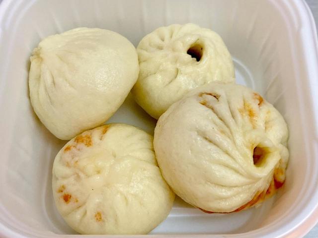 4種類の肉まんが入った「ミックス」