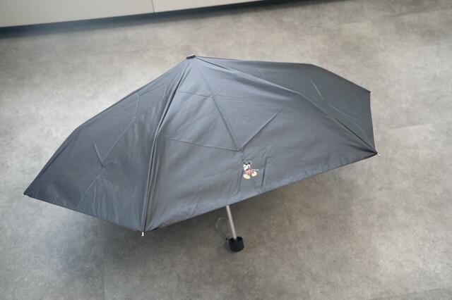 ミッキー 折りたたみ傘 晴雨兼用 ポーチ入り ワンポイント SHINY DAY 4,000円