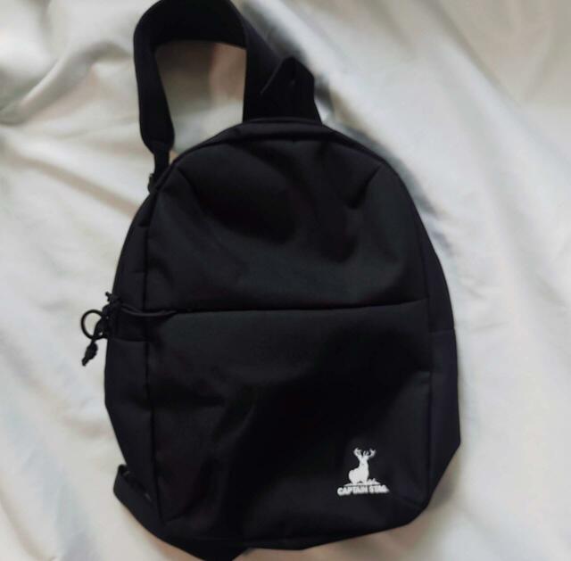 シンプルでクールなデザイン