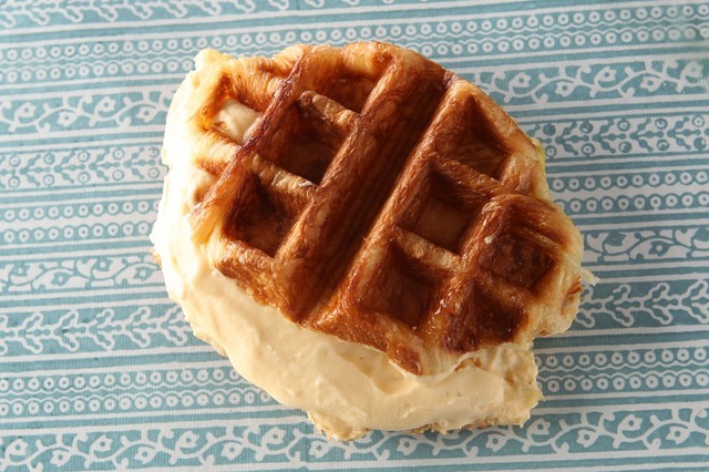 ひんやりクロワッサンワッフル バニラ