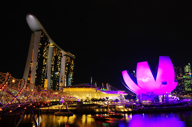 超優雅な“白”で統一されたパーティー「ディネ・アン・ブラン」