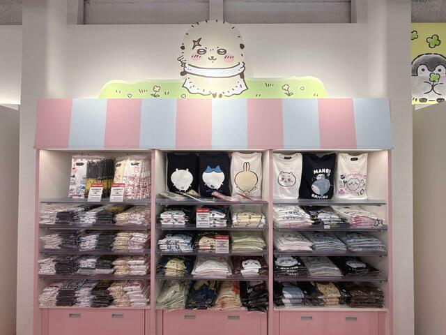 定番のアパレル商品も買えますよ♪