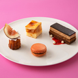 ＜中段＞  プチカヌレ／オペラ／マカロン／アップルパイ【タカノフルーツティアラ パティスリーティアラ〜Autumn fruits〜】