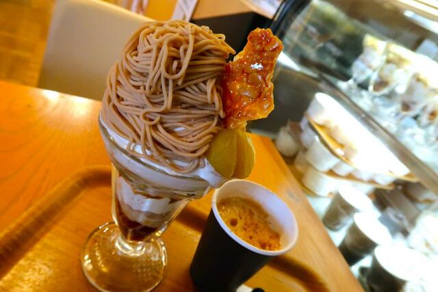 IBARAKI sense 「BARA cafe」笠間和栗のモンブランパフェ　焼き芋ラテとともに