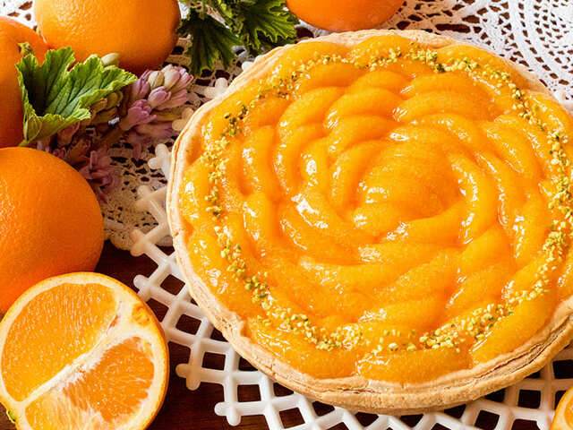 【キル フェ ボン】「オレンジのタルト」piece ¥896 / whole(21cm) ¥8,067　販売期間：2026年4月15日(水)～4月30日(木)