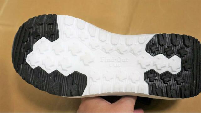 【ワークマン JOG(ジョグ)サンダル】ソールの裏側は白黒のツートーン