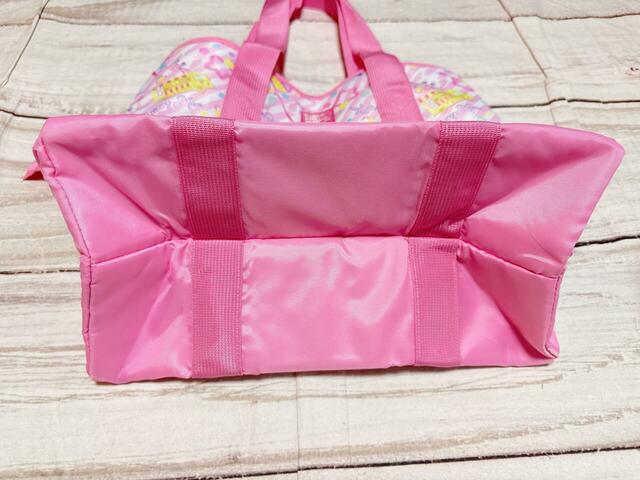 底マチがしっかりあるので収納力抜群！