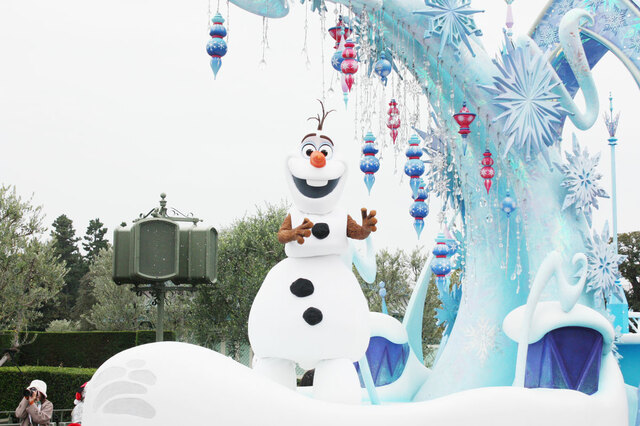 2024年11月14日 「ディズニー・クリスマス」プレスプレビュー/東京ディズニーランド/ディズニー・クリスマス・ストーリーズ“フォンド・フェアウェル”の模様