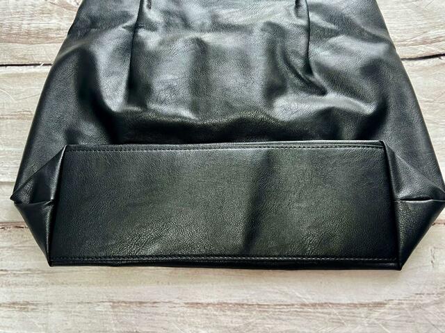 マチがしっかりあるのもうれしいポイント！【ROPE PICNIC PASSAGE（ロペピクニックパサージュ）】洗えるメッシュハンドルA4トートバッグ