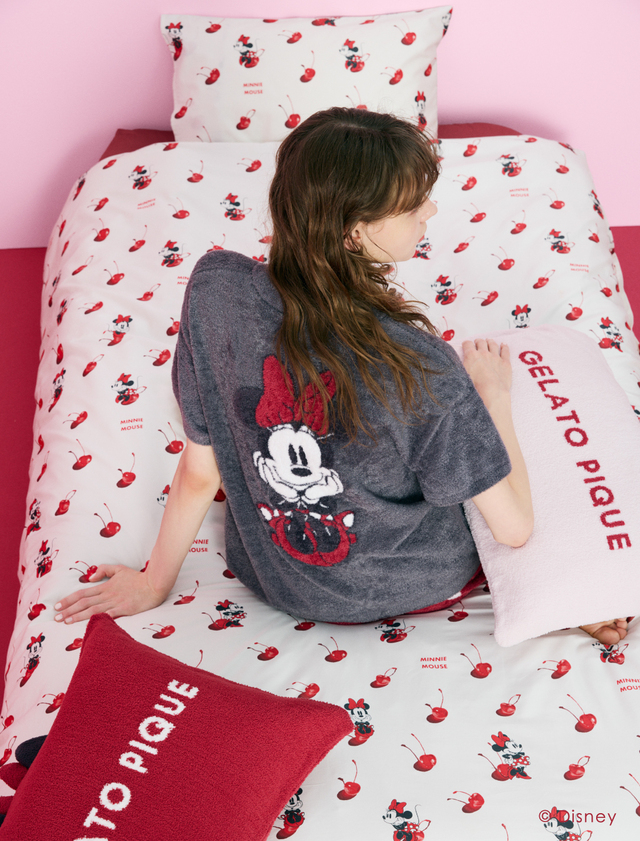 ジャガードプルオーバー&ショートパンツセット ￥16,500｜ジェラート ピケ「ディズニー ミニーマウス コレクション」