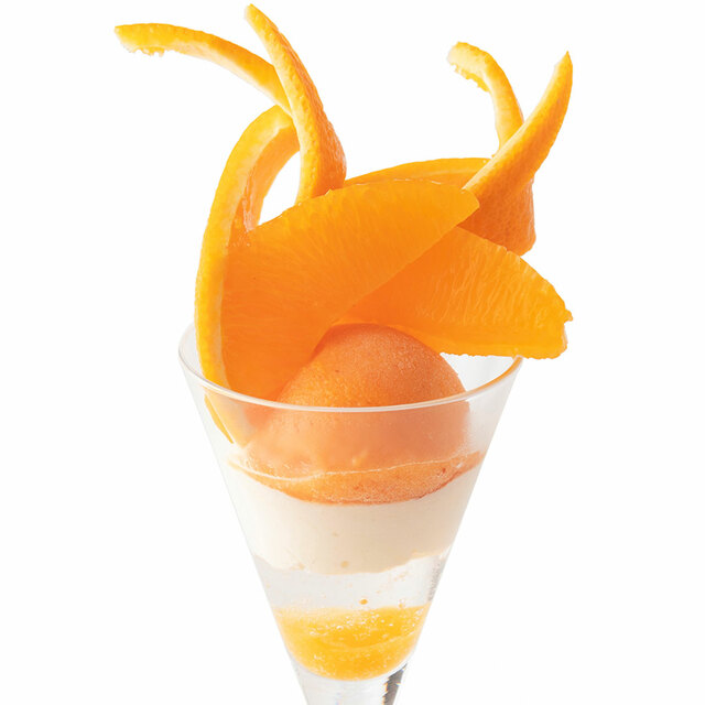 タカノフルーツパーラー「自家製オレンジシャーベットのミニパフェ」